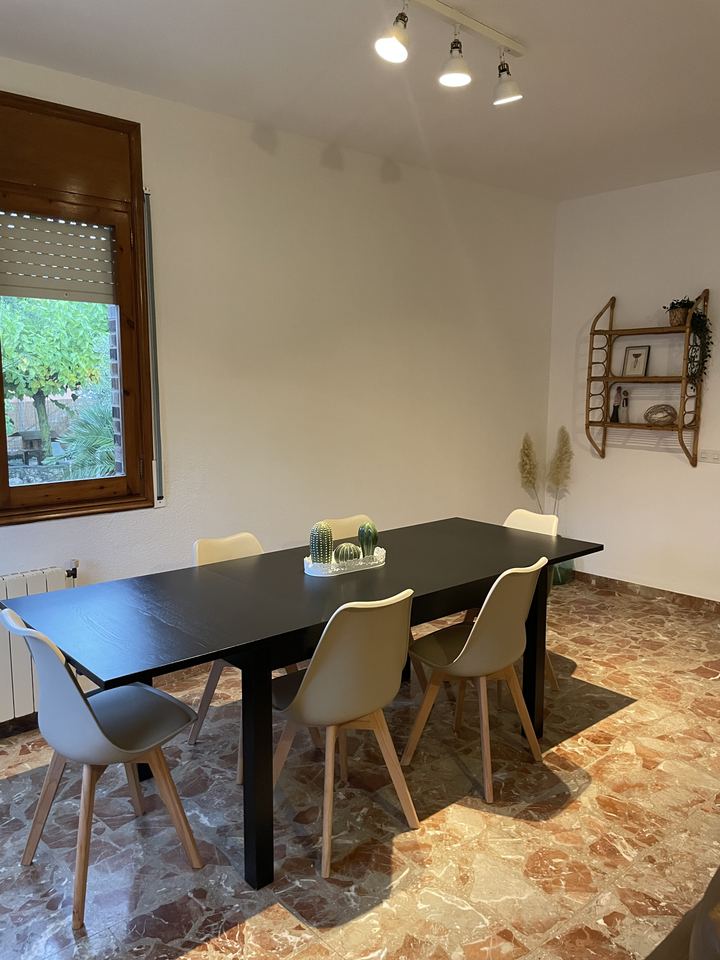 Segundo comedor, luminoso